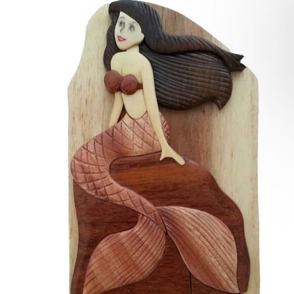 Carver Dad handmade, mermaid wooden box - Picture 2 of 6